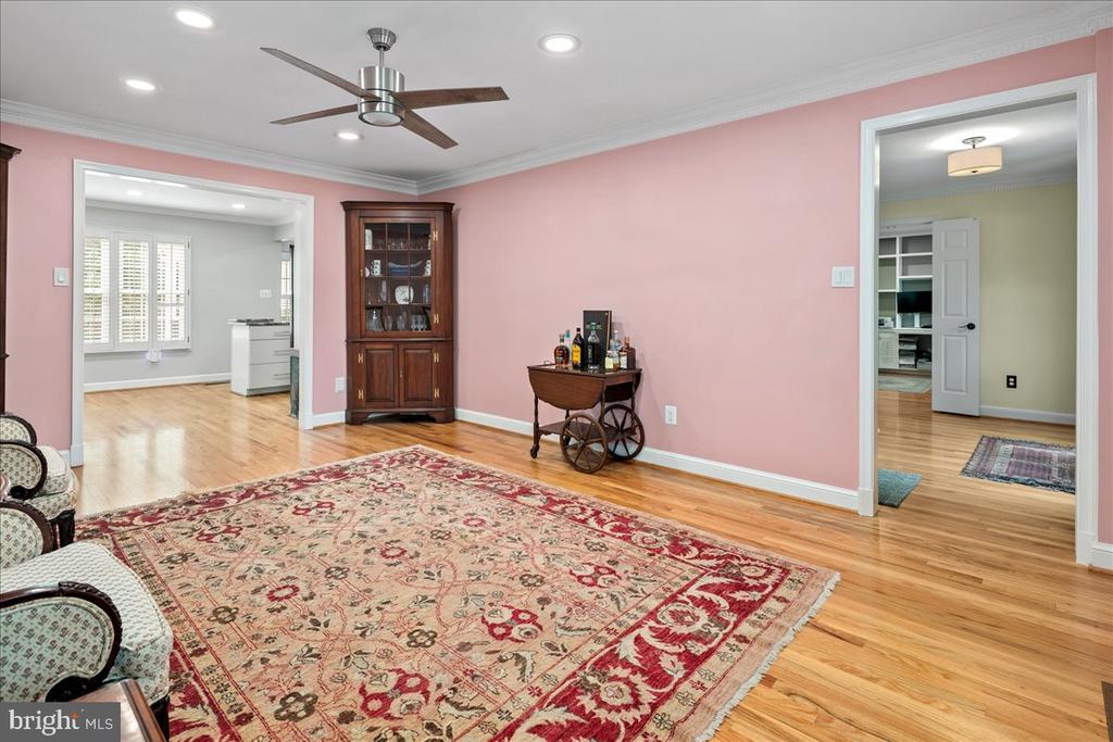 9426 MOUNT VERNON CIRCLE