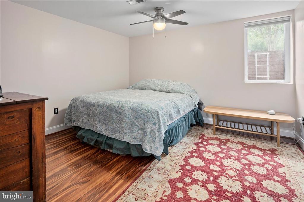 9426 MOUNT VERNON CIRCLE