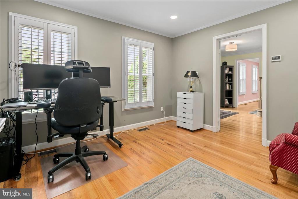 9426 MOUNT VERNON CIRCLE