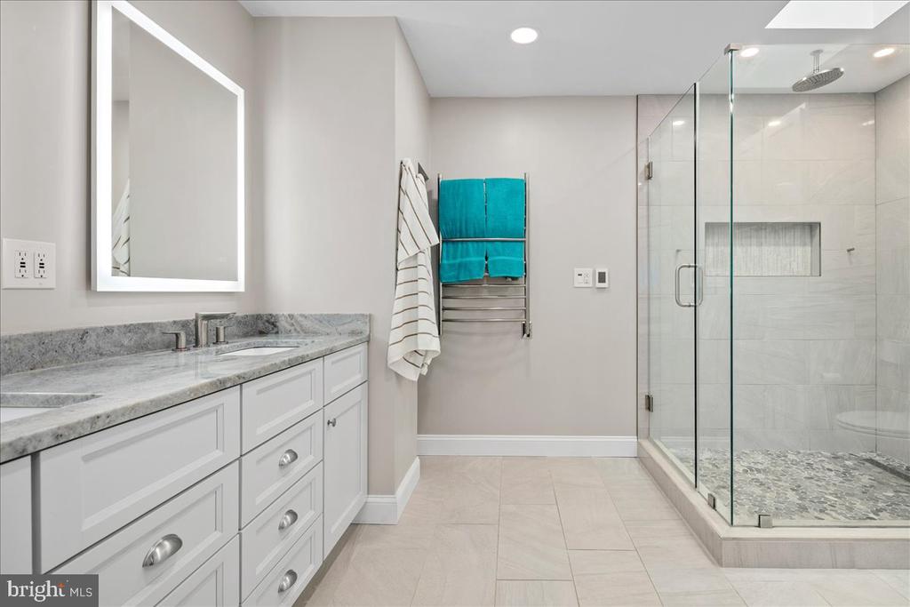 9426 MOUNT VERNON CIRCLE