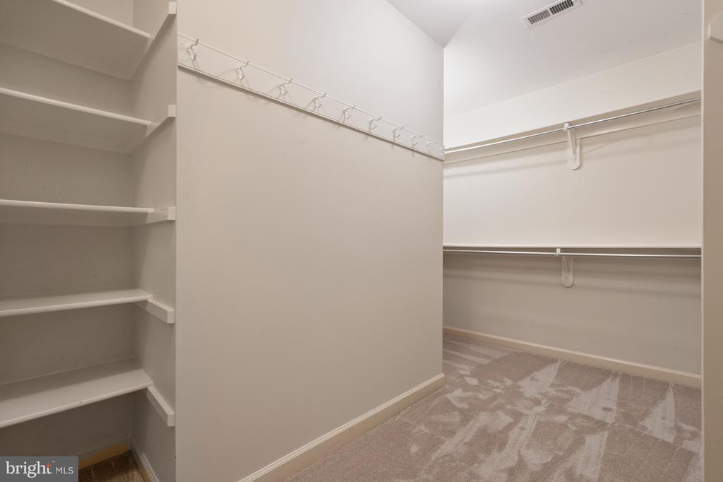 8815 SURREY COURT