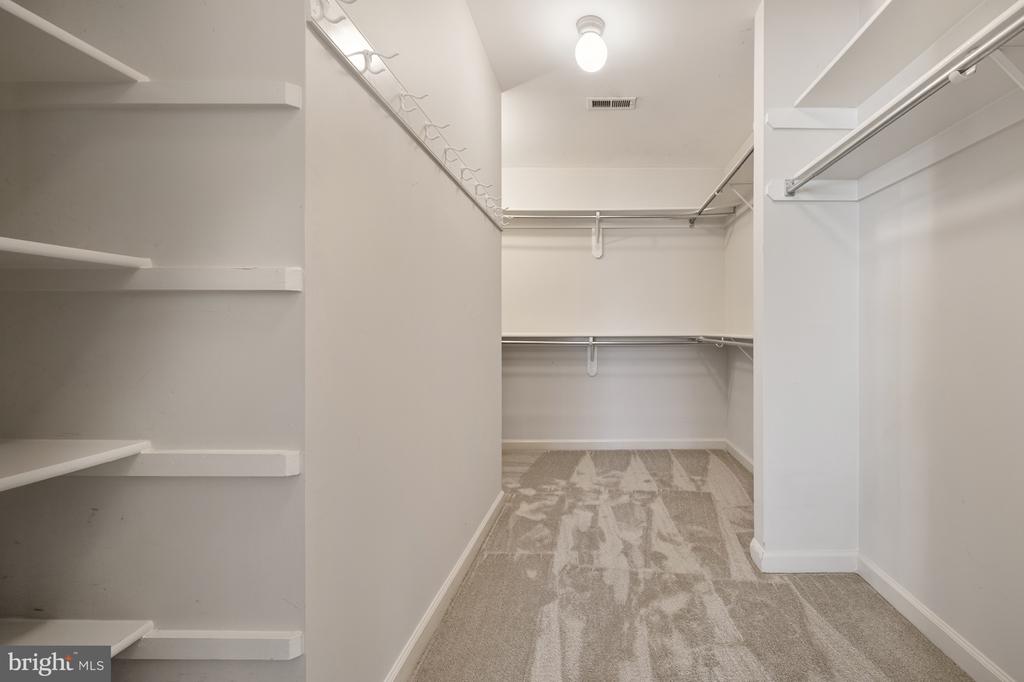 8815 SURREY COURT