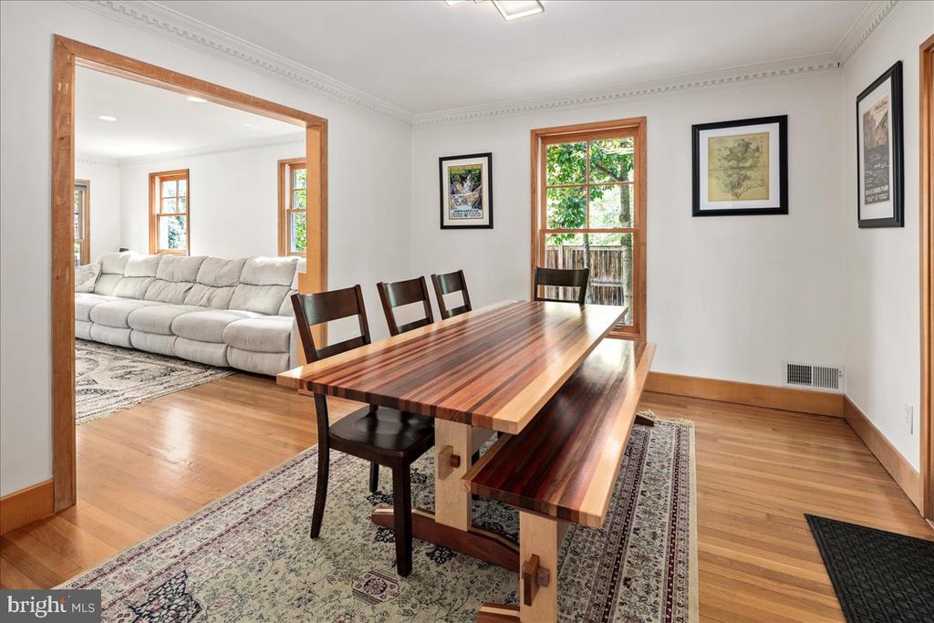 9410 FERRY LANDING COURT