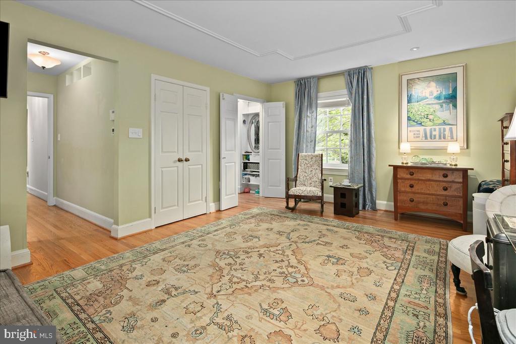 9352 MOUNT VERNON CIRCLE