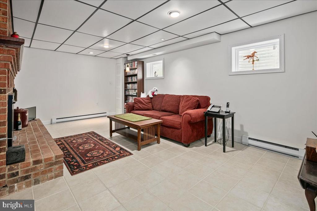 9352 MOUNT VERNON CIRCLE
