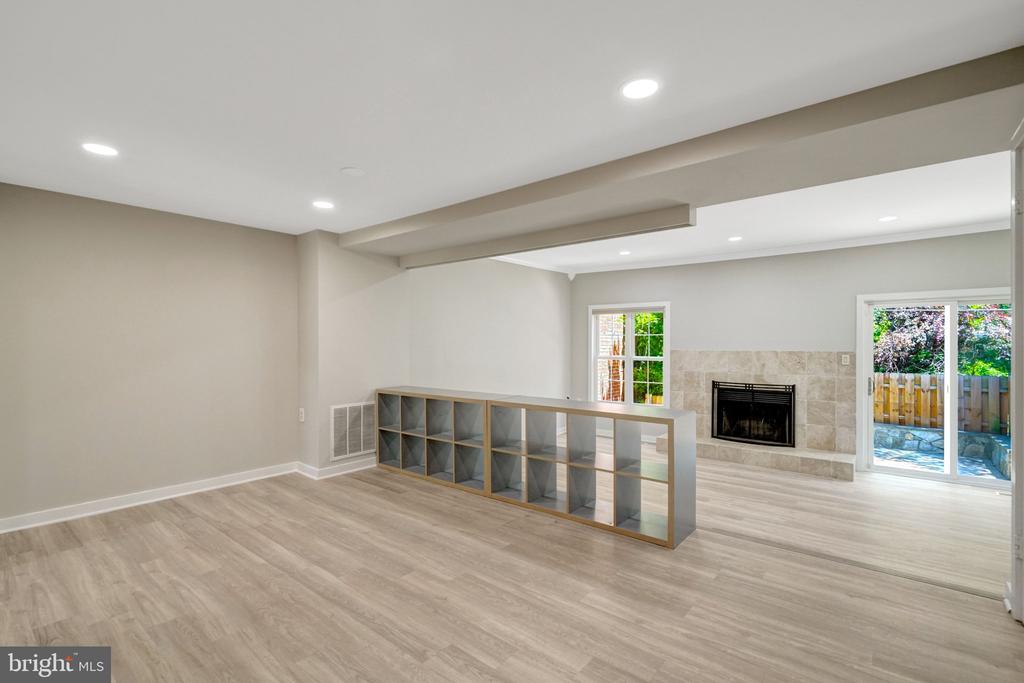 6191 WELLINGTON COMMONS DRIVE