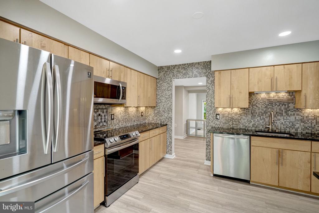 6191 WELLINGTON COMMONS DRIVE
