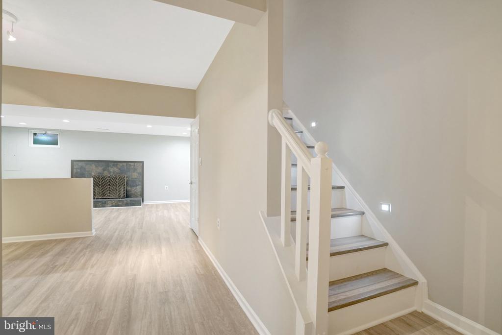 6191 WELLINGTON COMMONS DRIVE