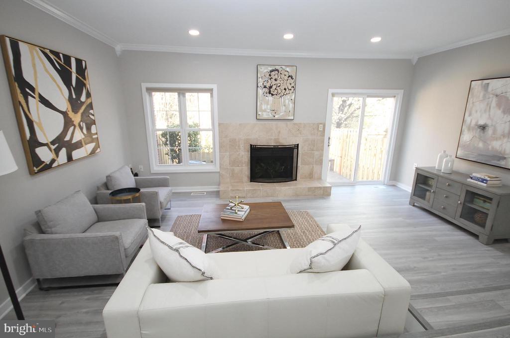 6191 WELLINGTON COMMONS DRIVE