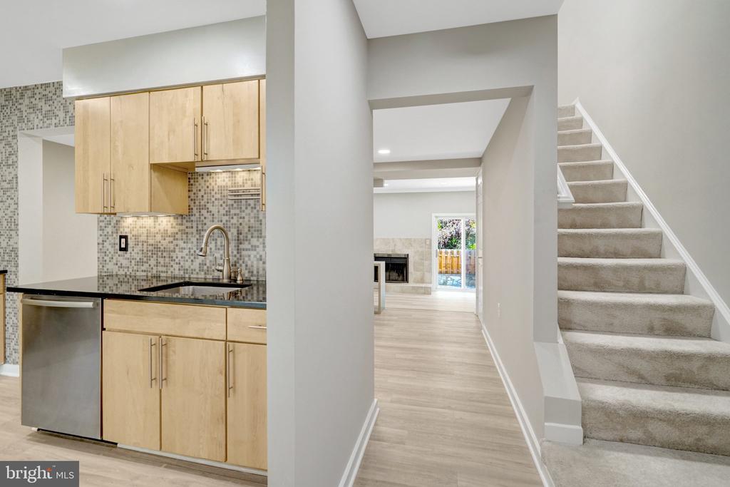 6191 WELLINGTON COMMONS DRIVE