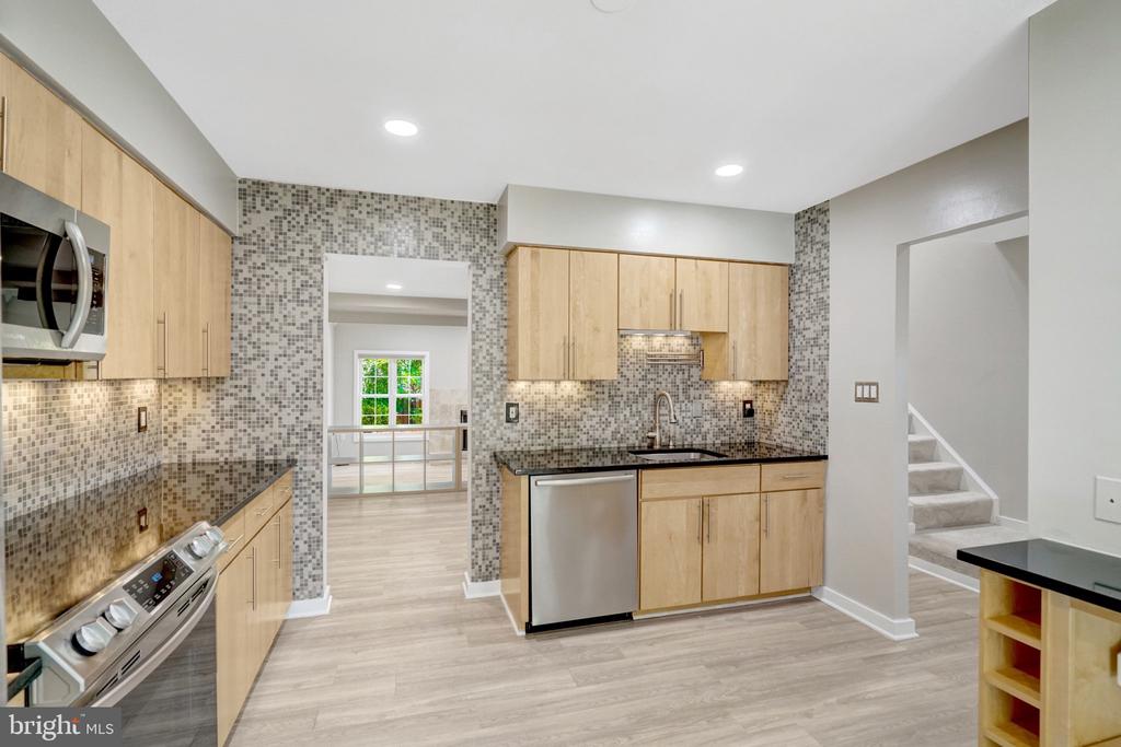6191 WELLINGTON COMMONS DRIVE
