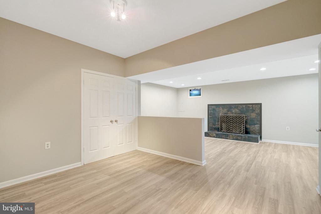 6191 WELLINGTON COMMONS DRIVE