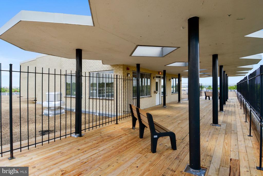 6631 WAKEFIELD DRIVE 203