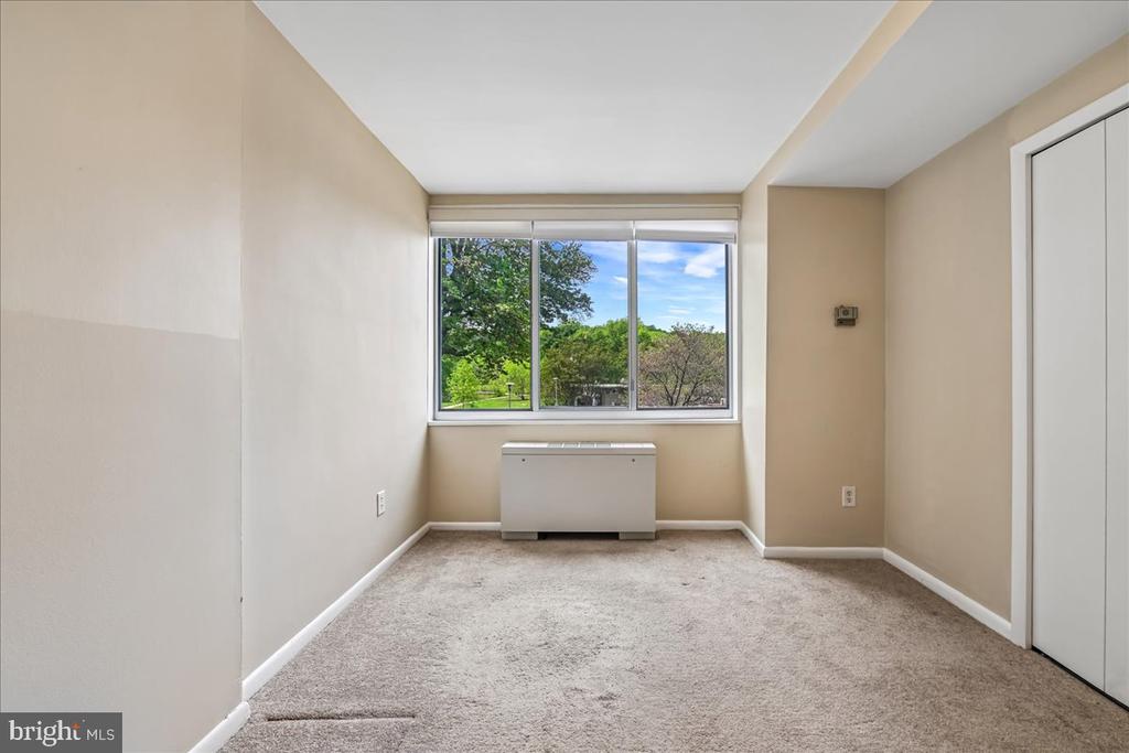 6631 WAKEFIELD DRIVE 203