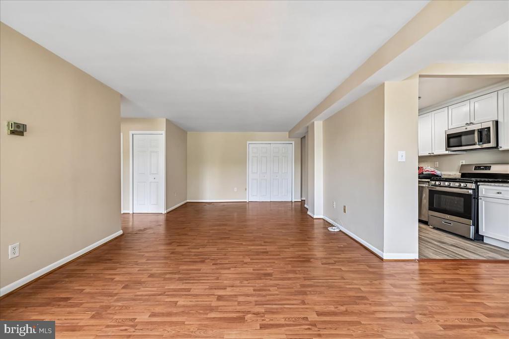 6631 WAKEFIELD DRIVE 203