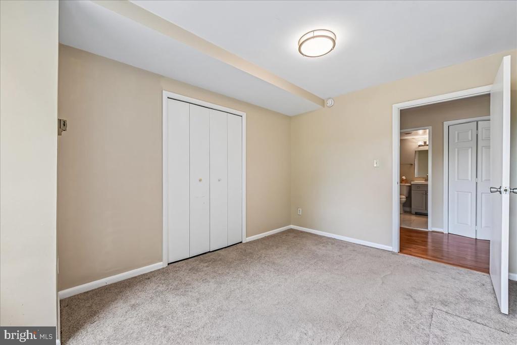 6631 WAKEFIELD DRIVE 203