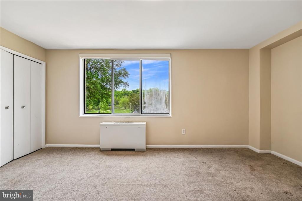 6631 WAKEFIELD DRIVE 203