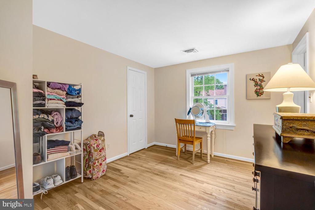 4212 PICKERING PLACE