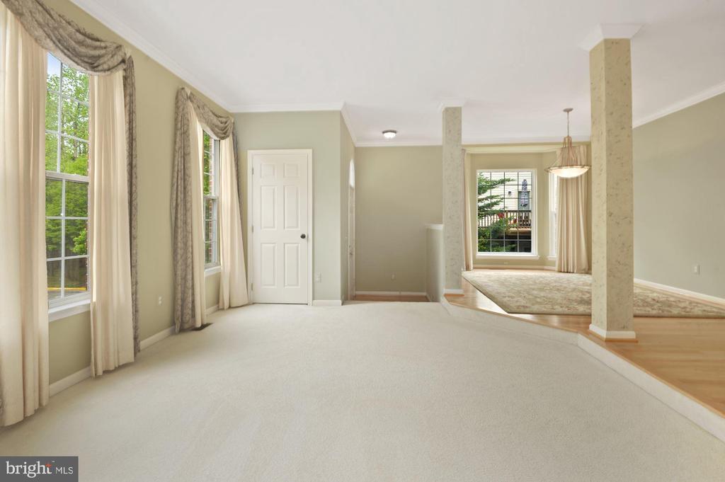 12489 LUCAS DRIVE
