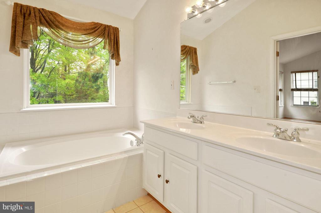12489 LUCAS DRIVE
