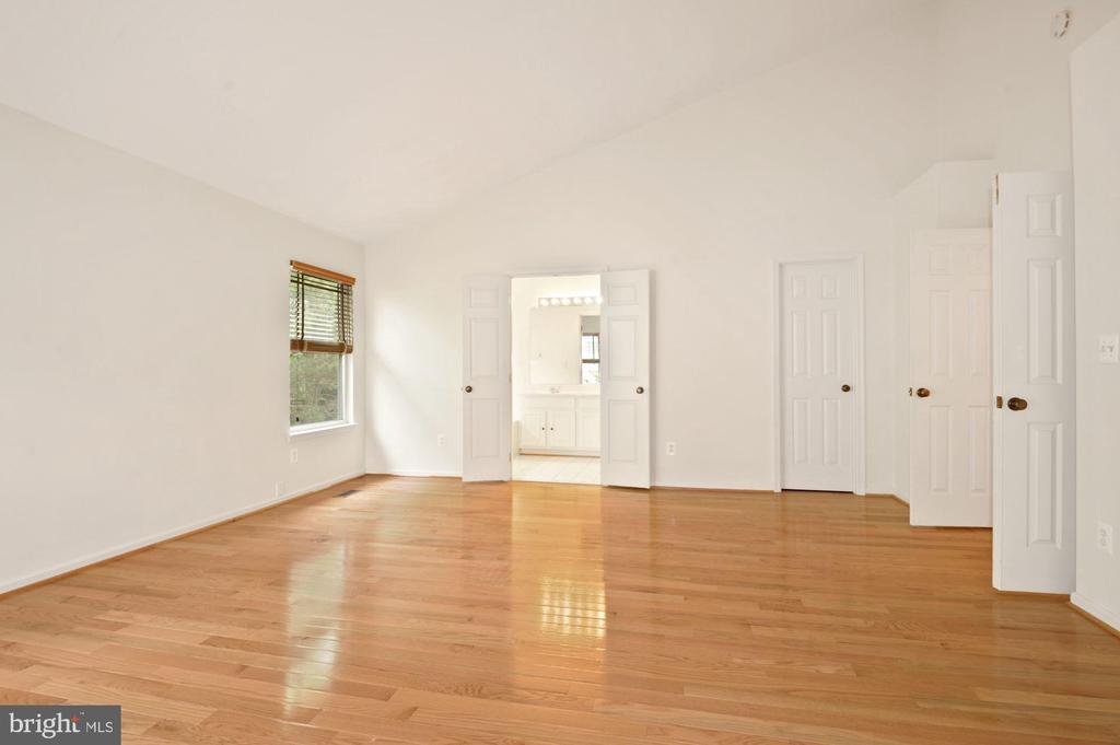 12489 LUCAS DRIVE
