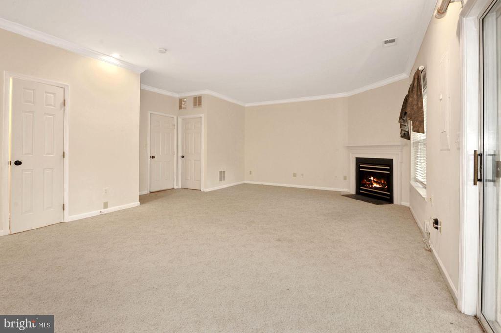 12489 LUCAS DRIVE