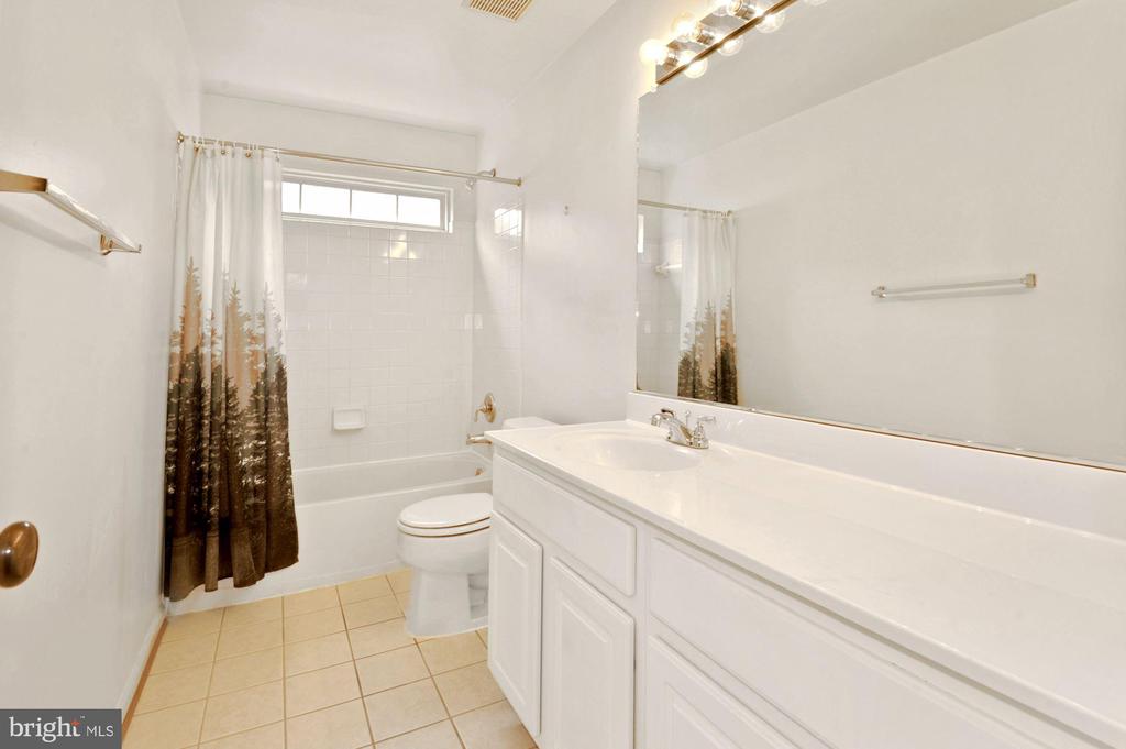 12489 LUCAS DRIVE