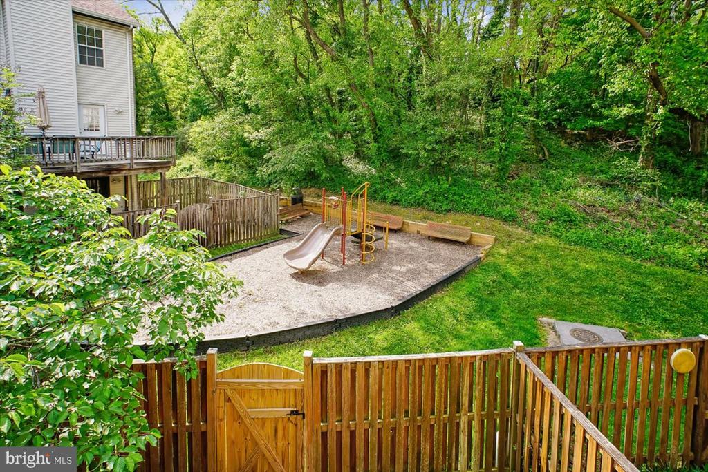 6013 CROCUS COURT