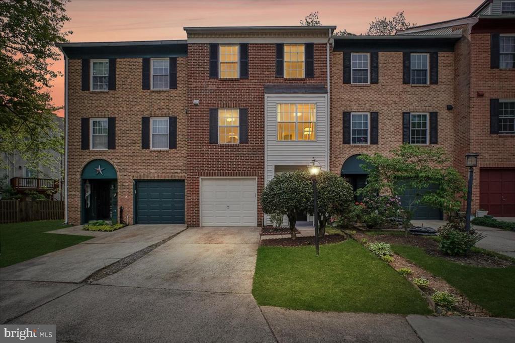 6013 CROCUS COURT