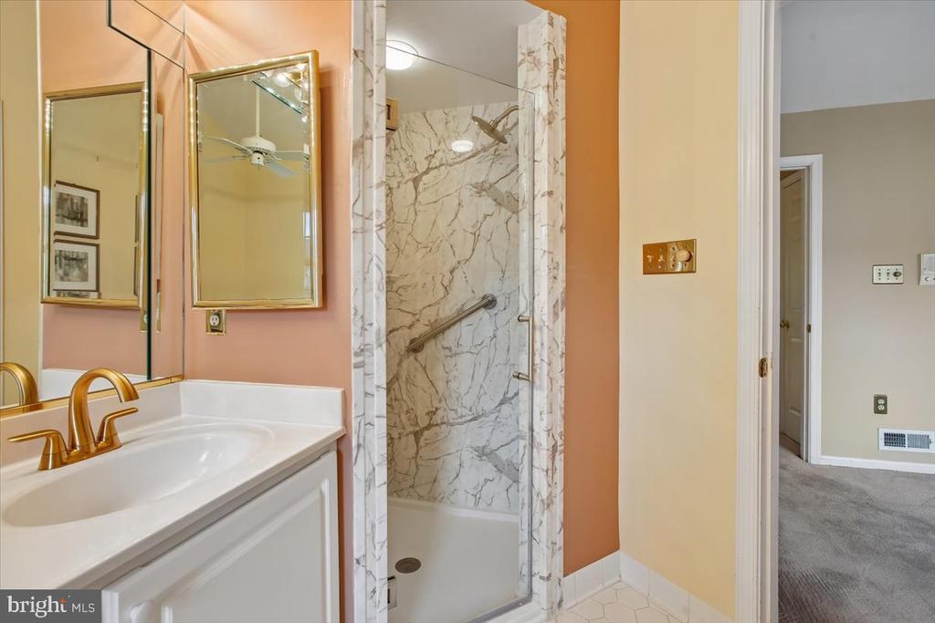 6488 SHARON KAY COURT