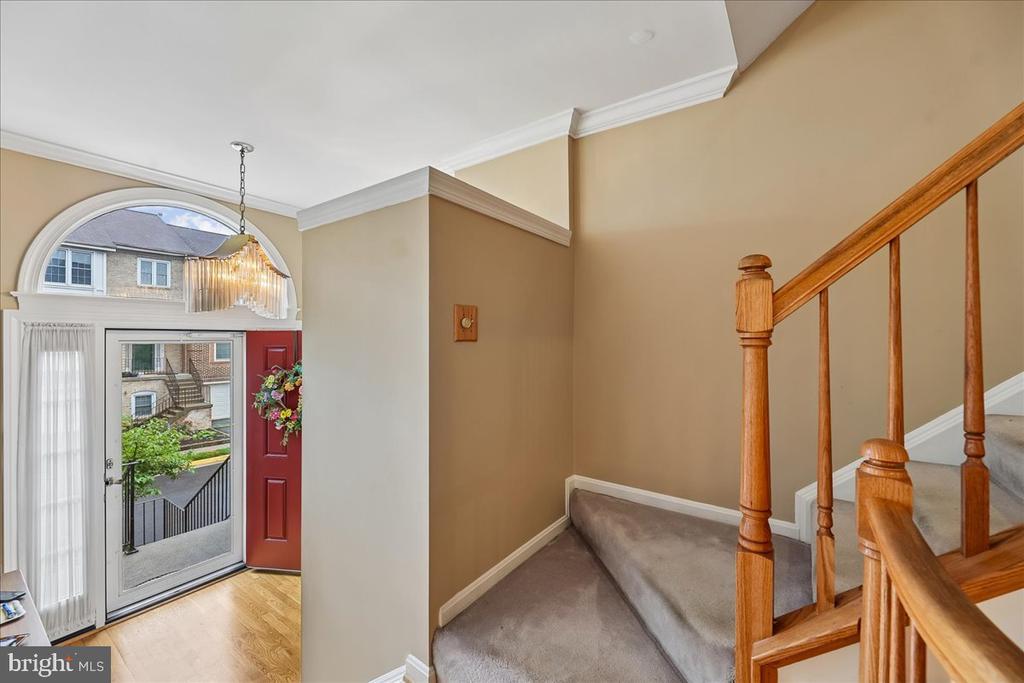 6488 SHARON KAY COURT