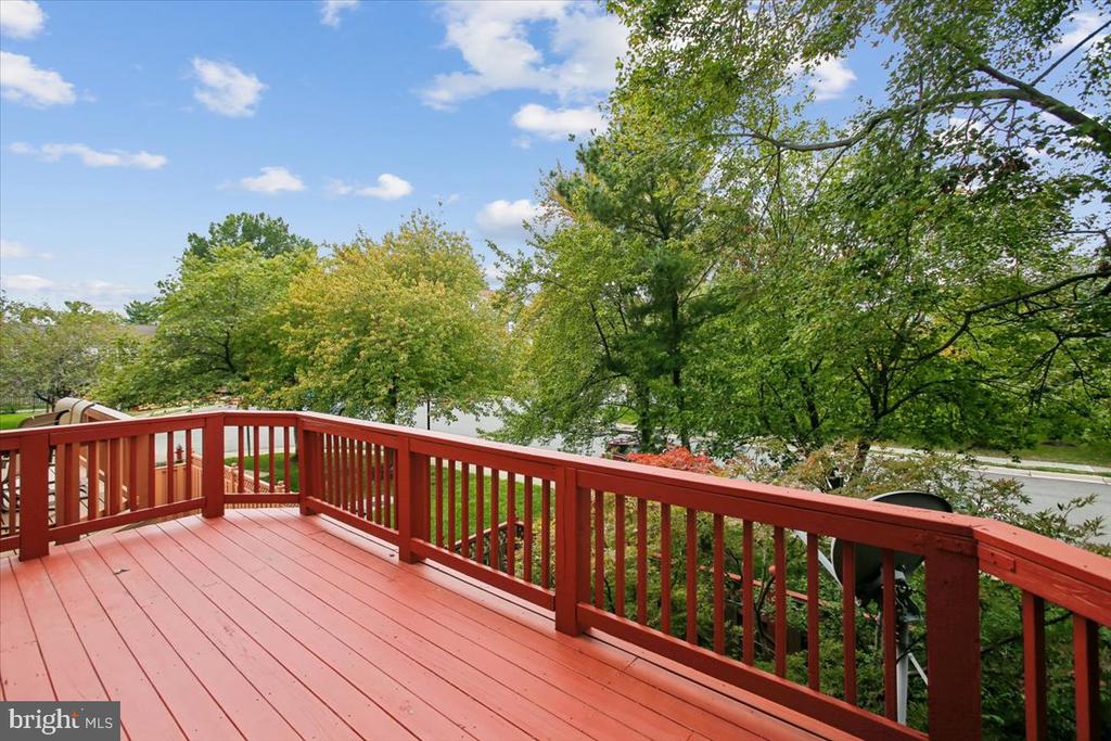 6488 SHARON KAY COURT