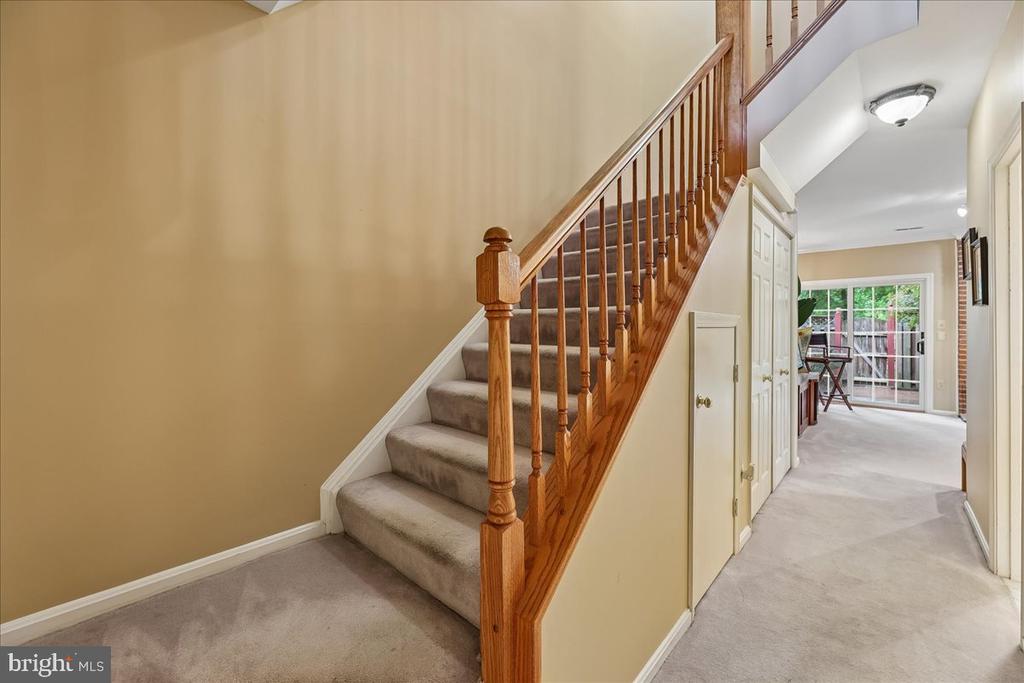 6488 SHARON KAY COURT