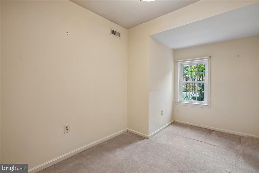 6488 SHARON KAY COURT