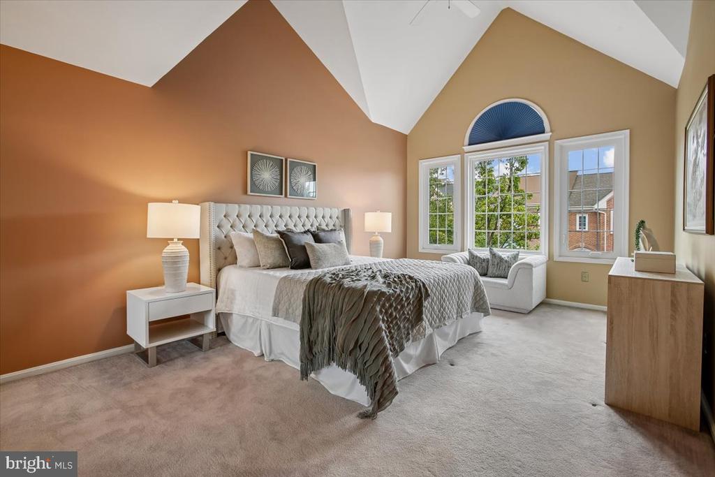 6488 SHARON KAY COURT