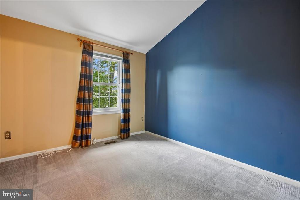 6488 SHARON KAY COURT