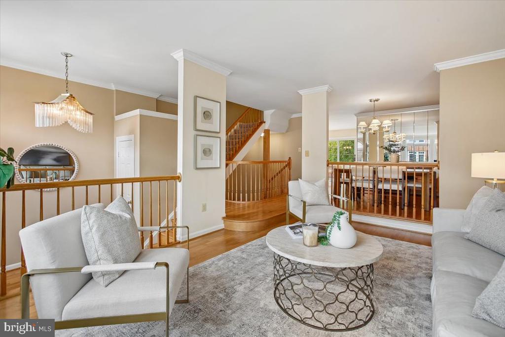 6488 SHARON KAY COURT