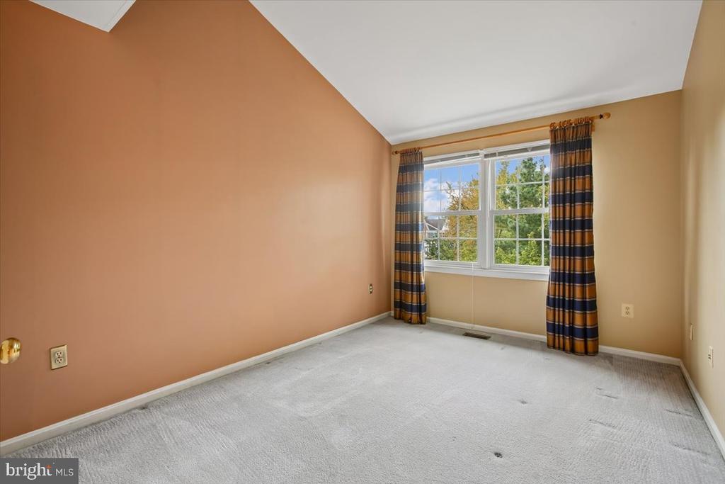 6488 SHARON KAY COURT