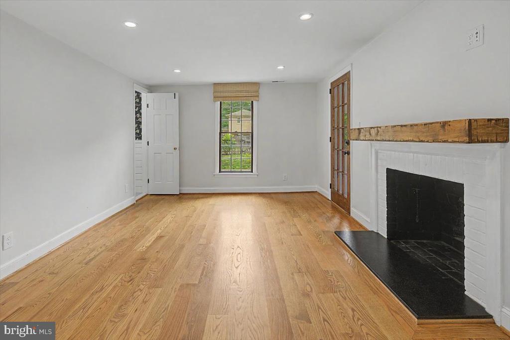 6403 14TH STREET