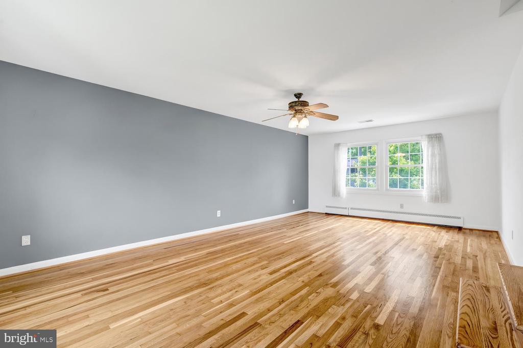 8339 WAGON WHEEL ROAD