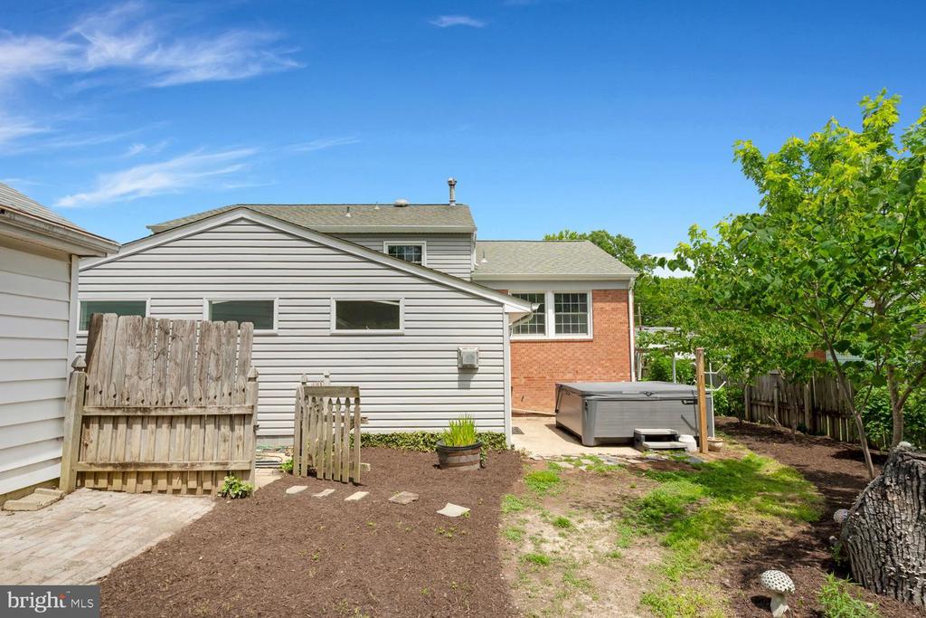 8339 WAGON WHEEL ROAD
