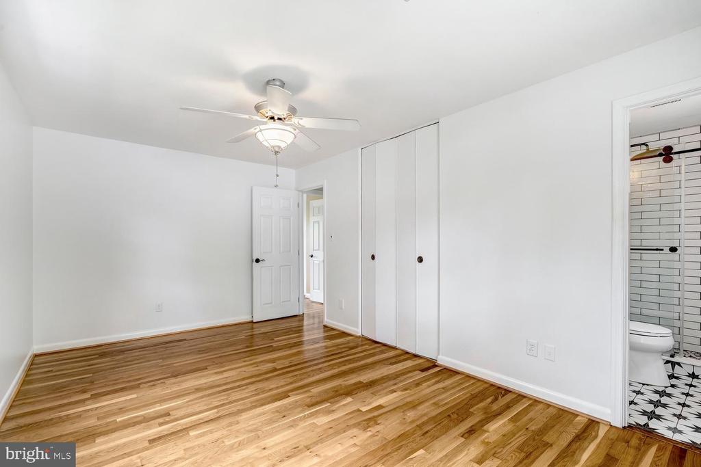 8339 WAGON WHEEL ROAD