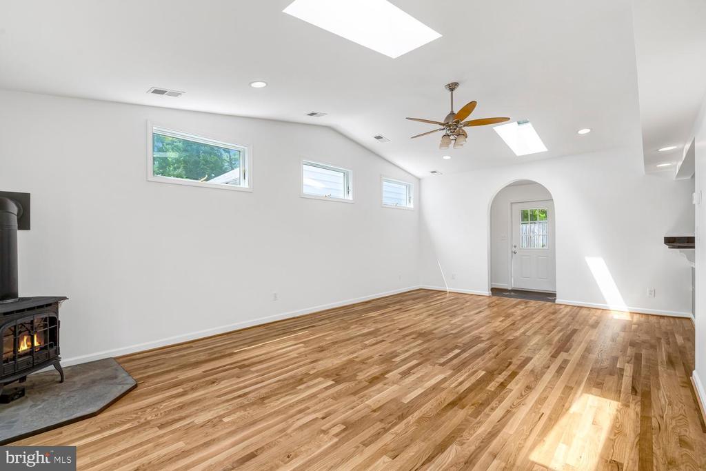 8339 WAGON WHEEL ROAD