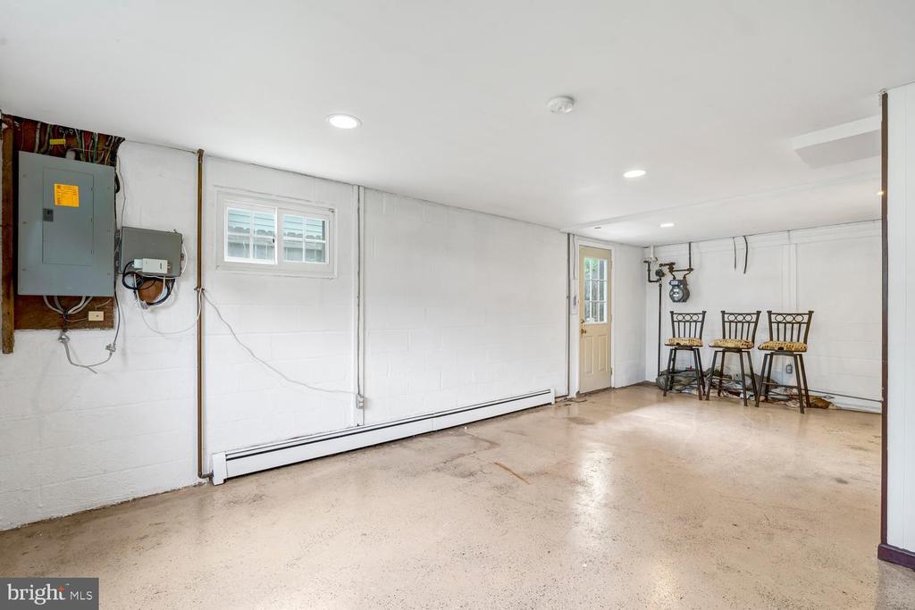 8339 WAGON WHEEL ROAD