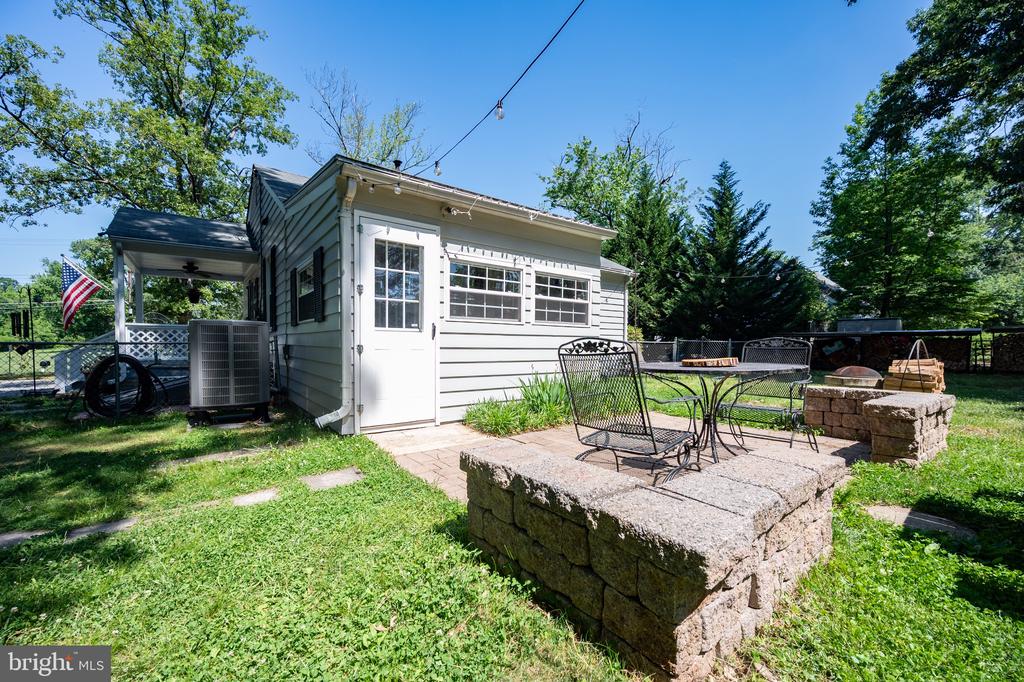 10429 OLD COLCHESTER ROAD