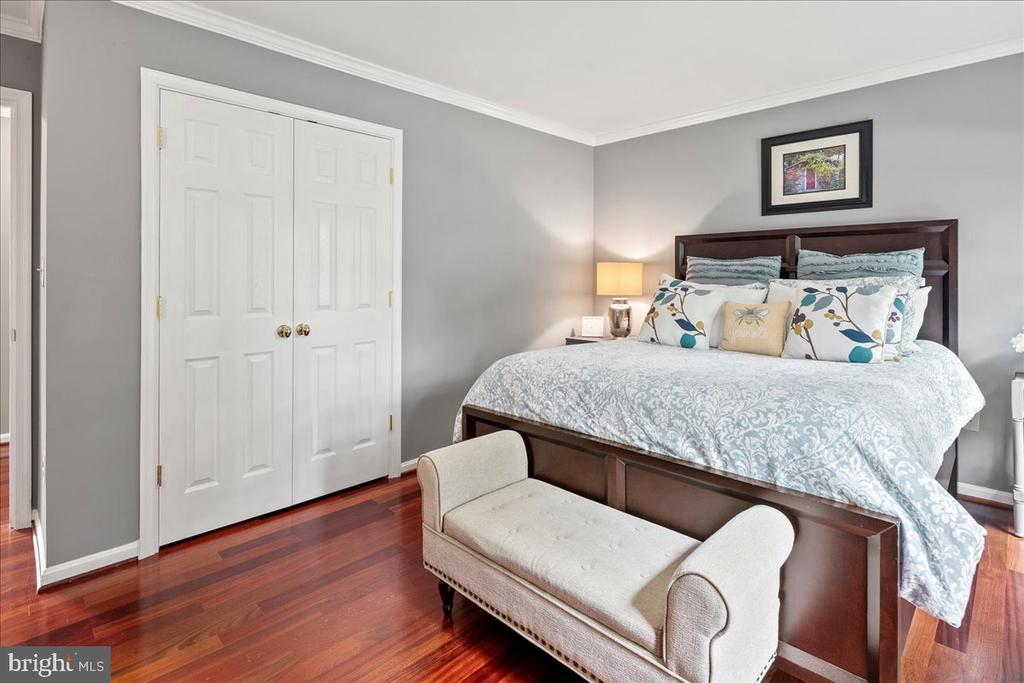 3801 WASHINGTON WOODS DRIVE