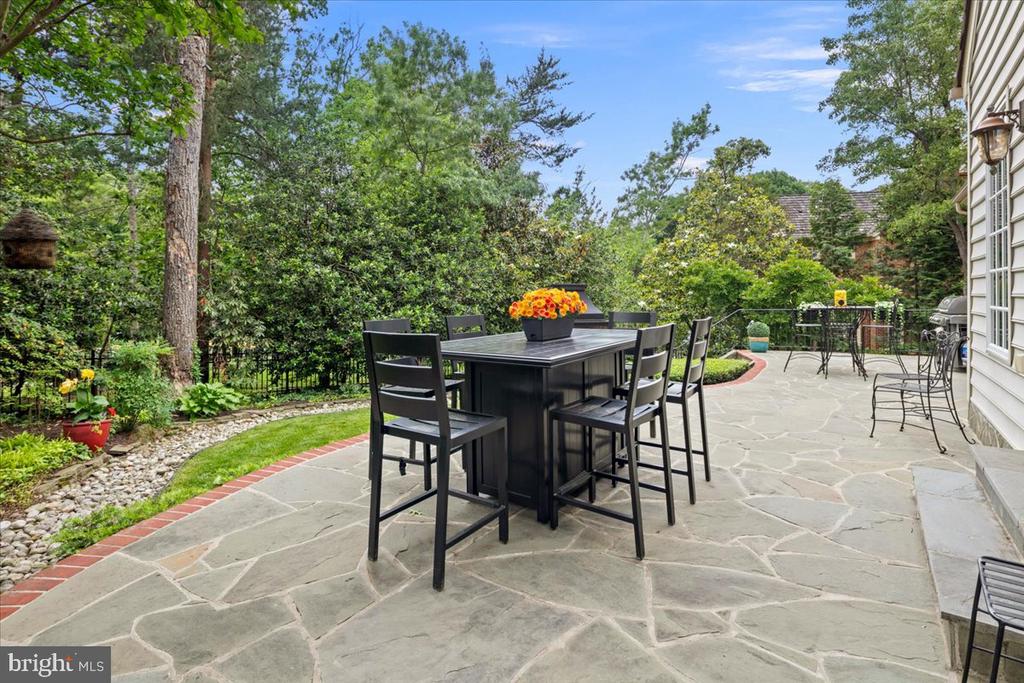 3801 WASHINGTON WOODS DRIVE