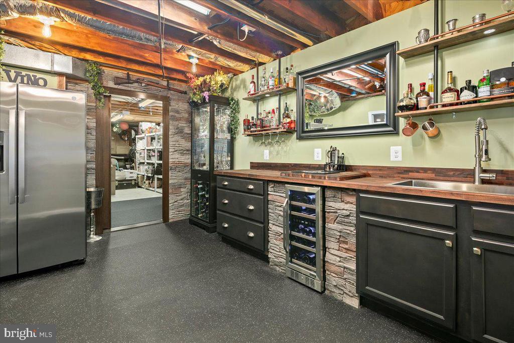 3801 WASHINGTON WOODS DRIVE