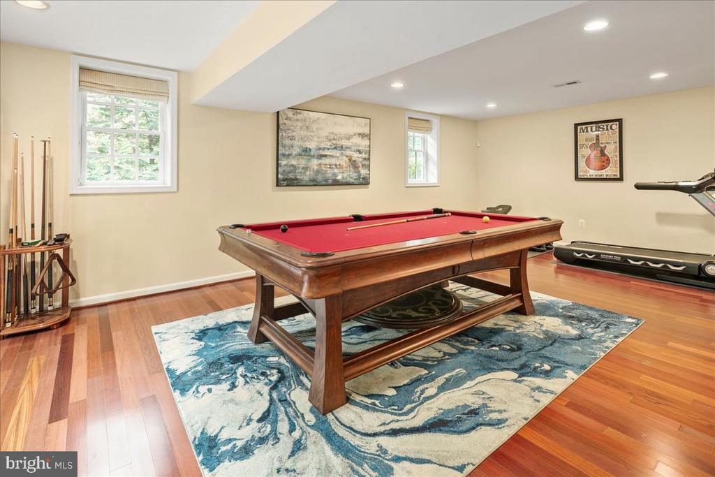 3801 WASHINGTON WOODS DRIVE
