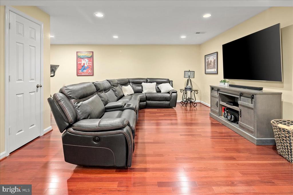 3801 WASHINGTON WOODS DRIVE